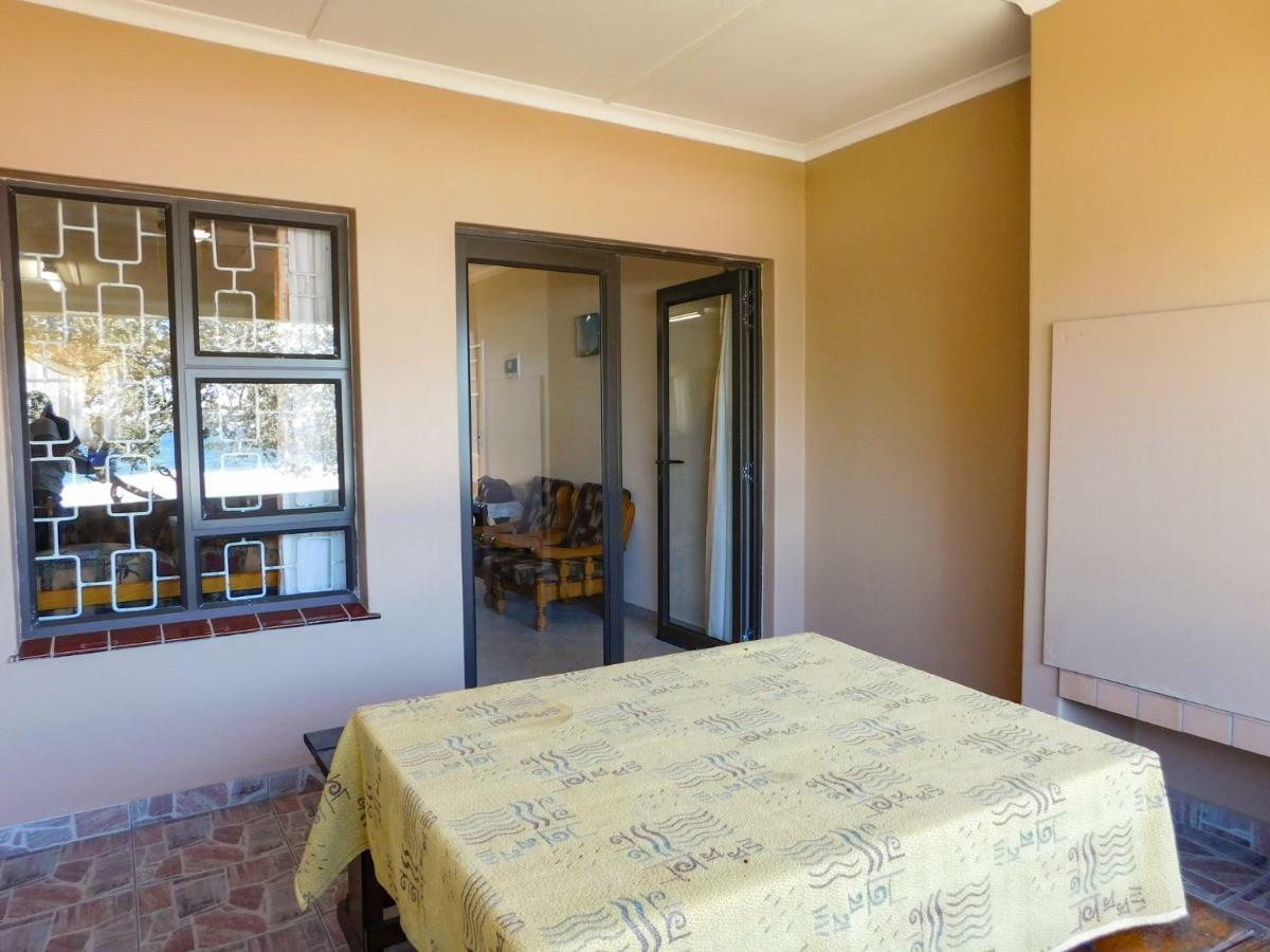 Mama Mia Cottages Oslo Beach ميناء شيبستون المظهر الخارجي الصورة