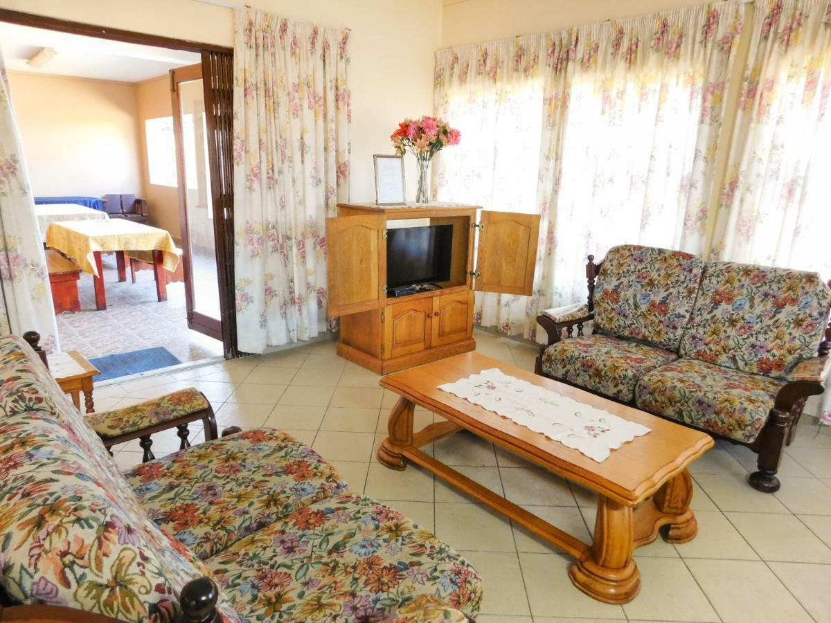 Mama Mia Cottages Oslo Beach ميناء شيبستون المظهر الخارجي الصورة