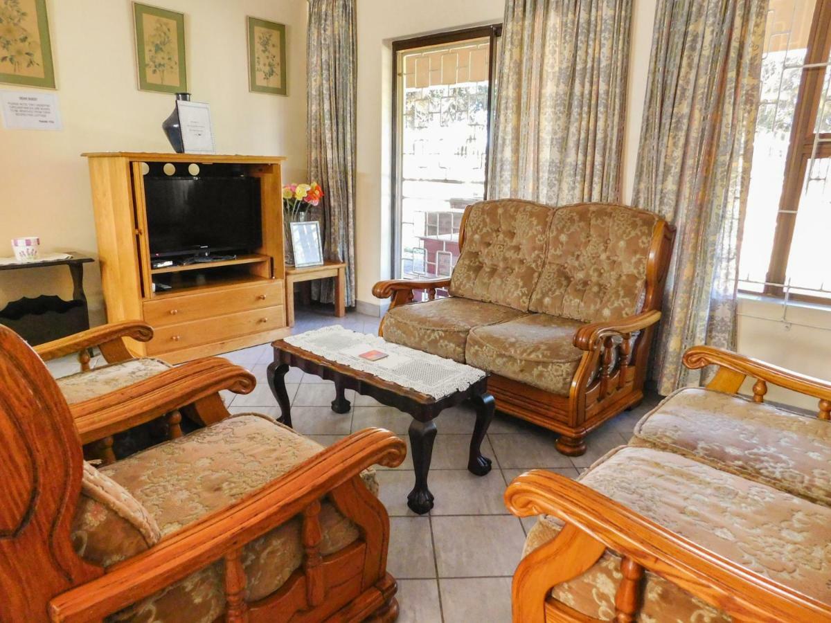 Mama Mia Cottages Oslo Beach ميناء شيبستون المظهر الخارجي الصورة