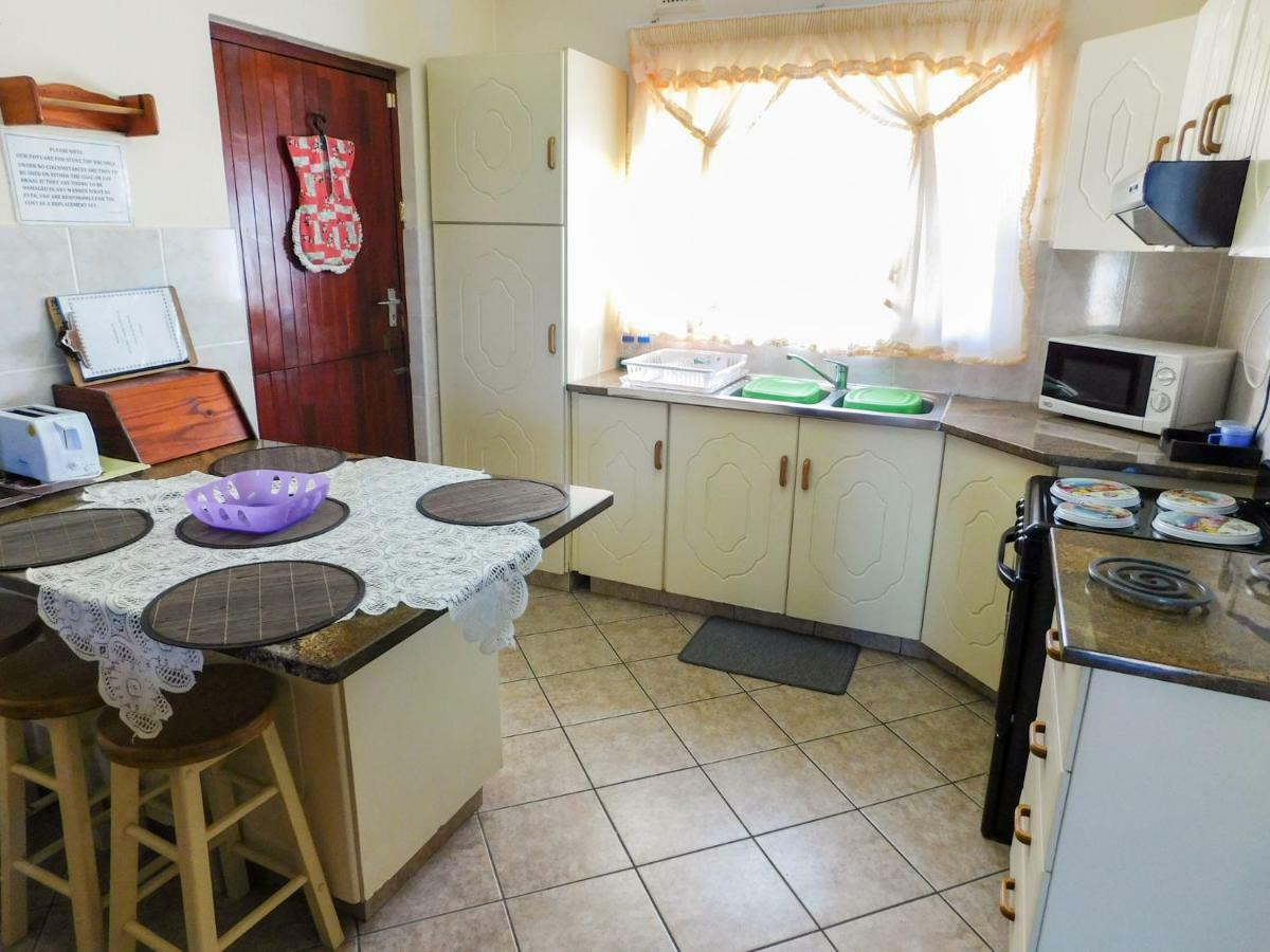 Mama Mia Cottages Oslo Beach ميناء شيبستون المظهر الخارجي الصورة
