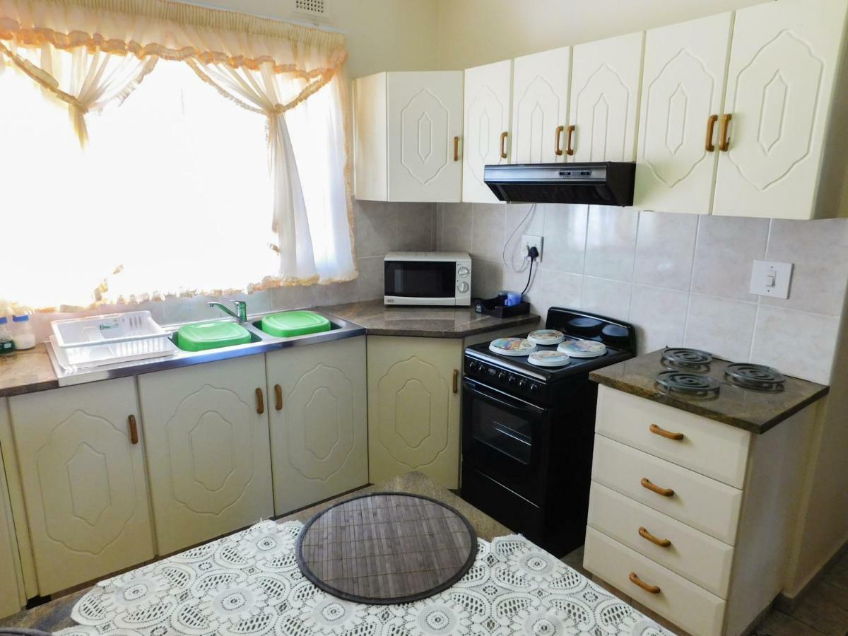 Mama Mia Cottages Oslo Beach ميناء شيبستون المظهر الخارجي الصورة