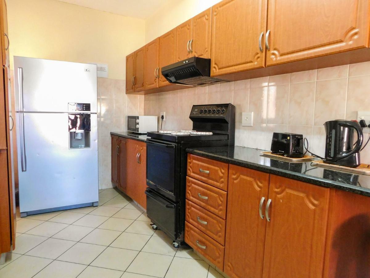 Mama Mia Cottages Oslo Beach ميناء شيبستون المظهر الخارجي الصورة