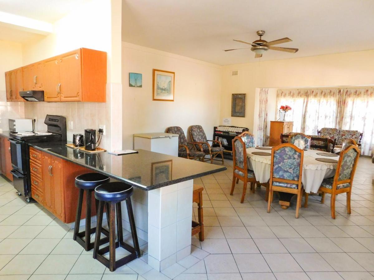 Mama Mia Cottages Oslo Beach ميناء شيبستون المظهر الخارجي الصورة